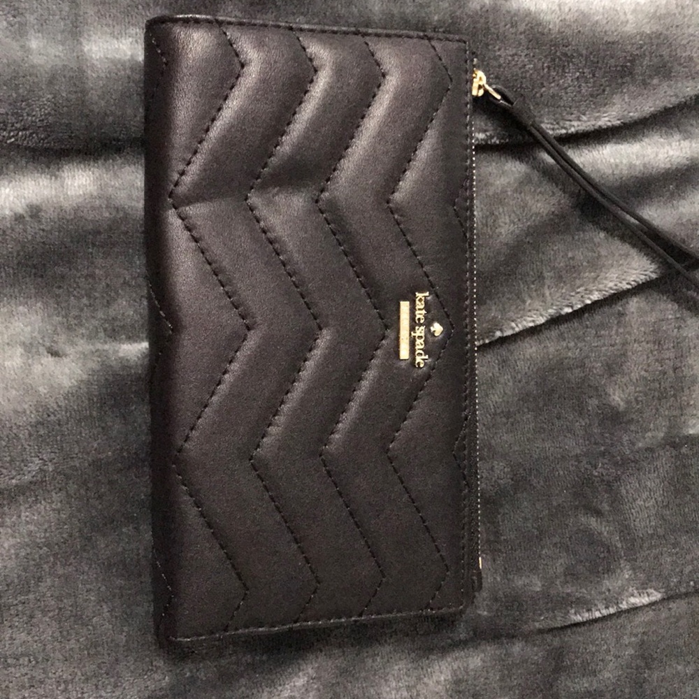 Kate Spade black quilted wallet/wristlet